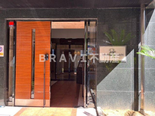 アーデン堺筋本町　BRAVI不動産のエントランス|【アーデン堺筋本町】