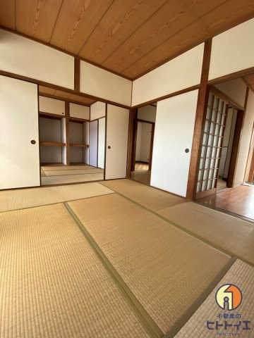 江口ハイツの和室