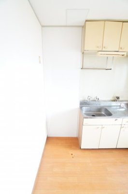 【キッチン】 | コーポスカイE | ※同物件・反転タイプの写真です。