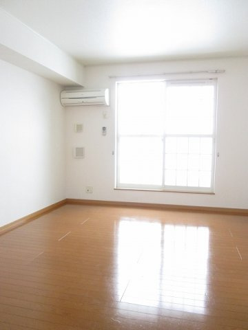 さくらヶ丘Ｂの居間・リビング|居室・リビング