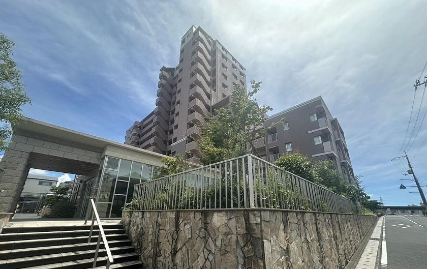 ランフォルセ枚方長尾の外観|新しい生活にいかがでしょうか？外観はお住まいの顔になります。こだわりたいポイントですね。水回りリフォームやリノベーションも承ってます。
■現地見学・資金計画相談・住宅ローン相談もお問合せ受付中■