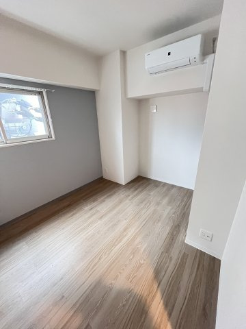 大阪市城東区成育２丁目の賃貸マンションの寝室