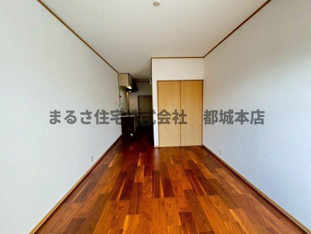 エレファント中之丸の居間・リビング