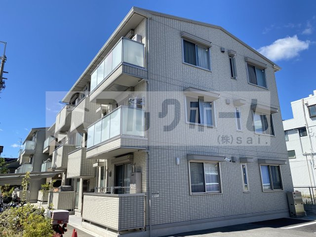 アムール久宝寺の外観