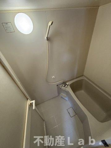 Ｋ２コーポラス十五社の浴室