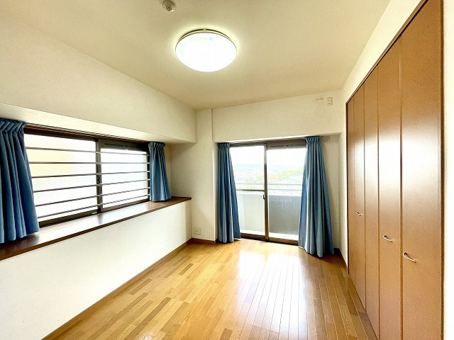 エバーライフ後藤寺駅前の洋室