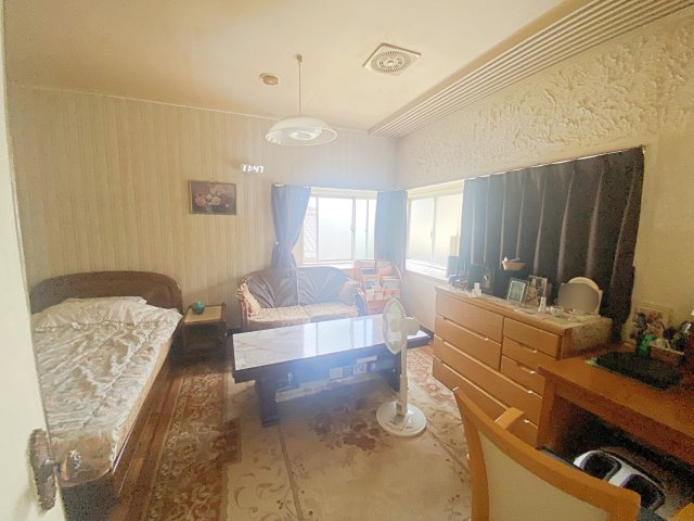 福島市小田　中古戸建の洋室