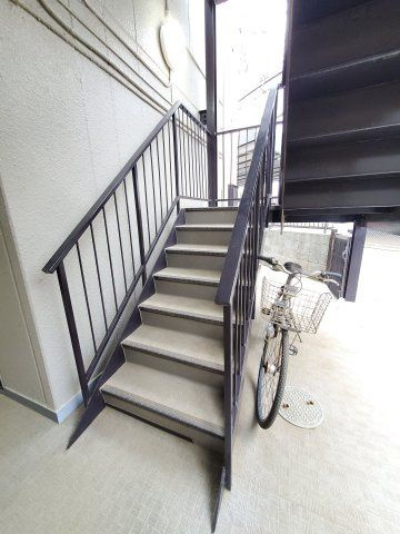 加賀ハイツの玄関