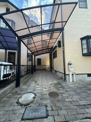 【駐車場】 | 神野町2丁戸建て | カーポート付の駐車場です