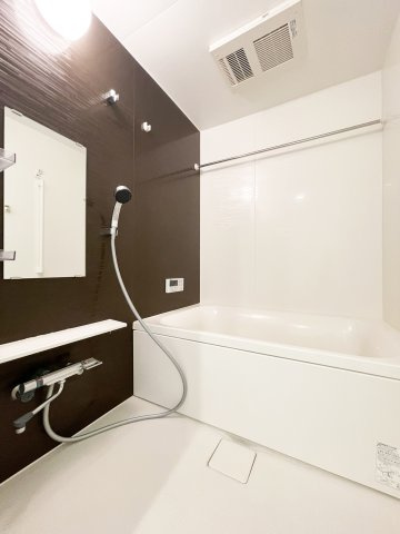 ラ・ファミーユの浴室