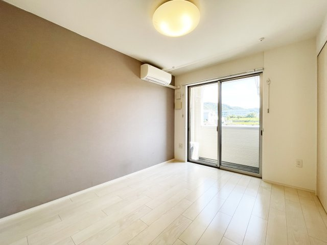 ラ・ファミーユの居間・リビング