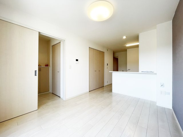 ラ・ファミーユの居間・リビング