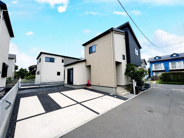 伊勢崎市宮子町　新築住宅8号棟の外観