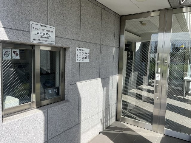 コスモ浮間舟渡プレサージュのエントランス