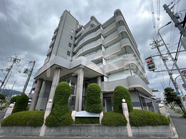 アンソレイエの外観