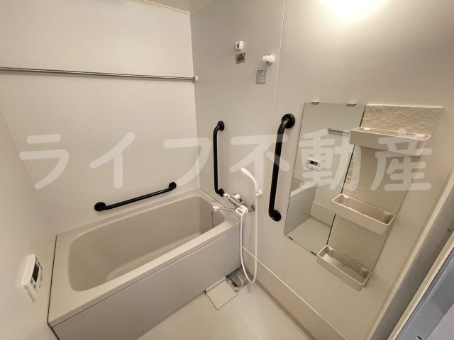 アンソレイエの浴室