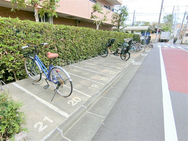 パルテ西山のその他共用部分|駐輪場　自転車置き場➁