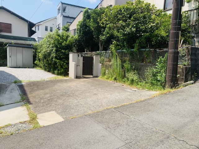 売中古戸建　中央区上島６丁目の前面道路含む現地写真