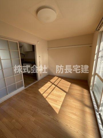 中嶋ハイツの居間・リビング|おしゃれなリビングです