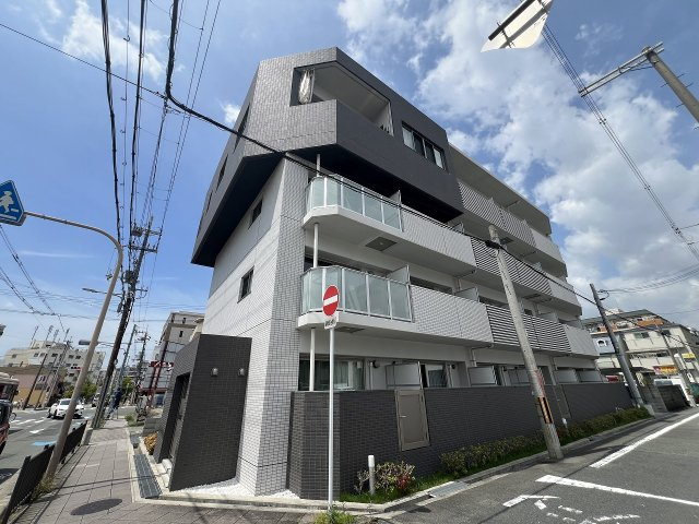 レジデンス南桜塚の外観