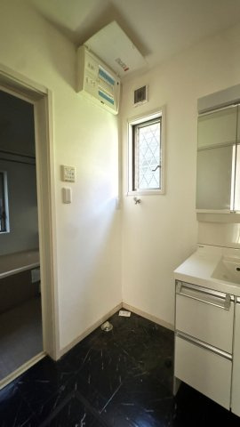 名塩山荘のランドリースペース|ランドリースペース