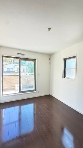 名塩山荘の子供部屋|洋室