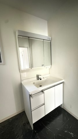 名塩山荘の独立洗面台|独立洗面台