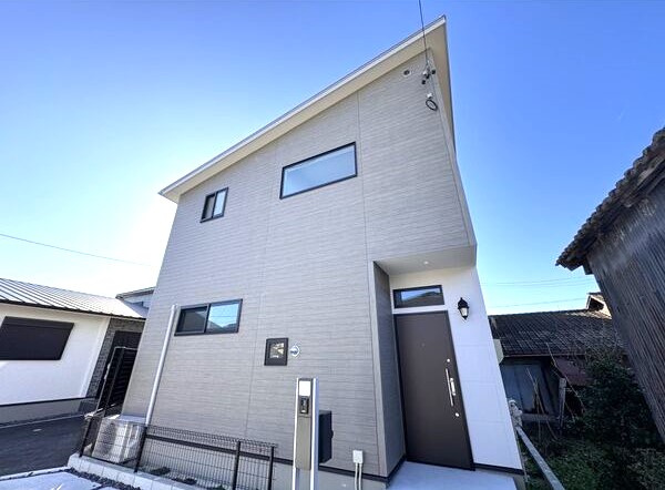 清須市上条戸建の外観