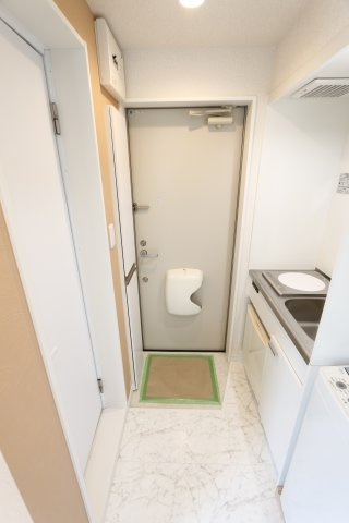 ユナイト上町 ヘルマンミュラーの玄関