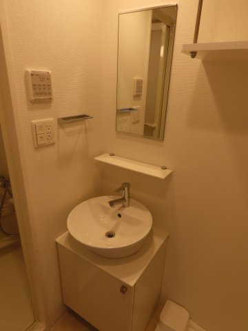 エスリードレジデンス大阪WESTの独立洗面台