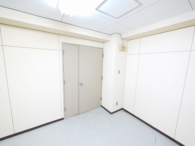 千曲ビルの内装