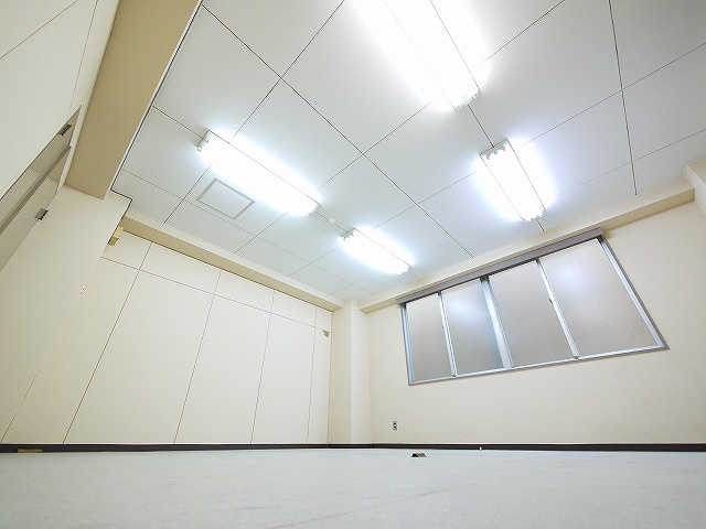 千曲ビルの内装