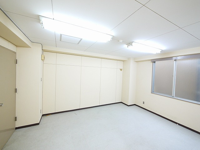 千曲ビルの内装