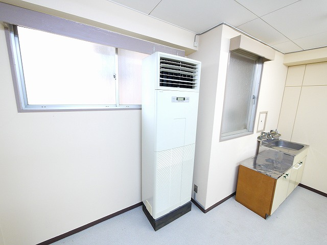 千曲ビルの内装