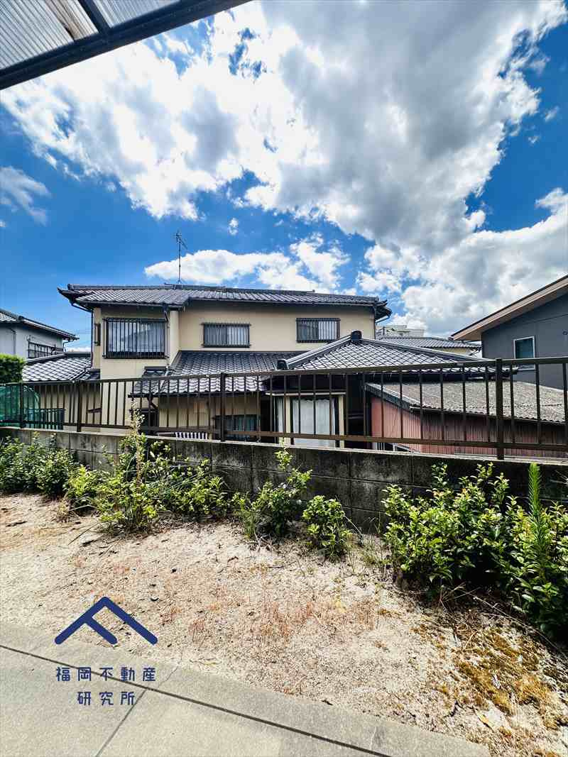 春日市若葉台西４丁目　戸建ての庭