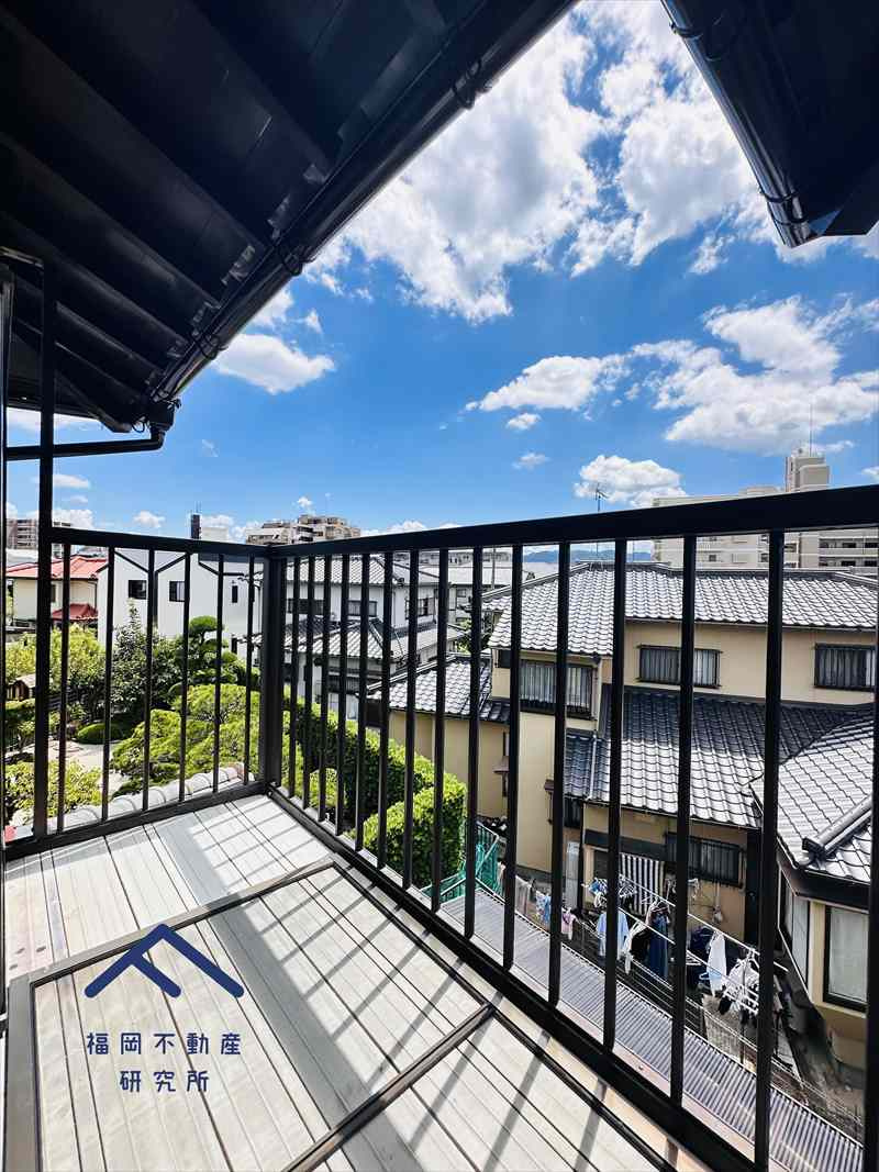 春日市若葉台西４丁目　戸建てのバルコニー