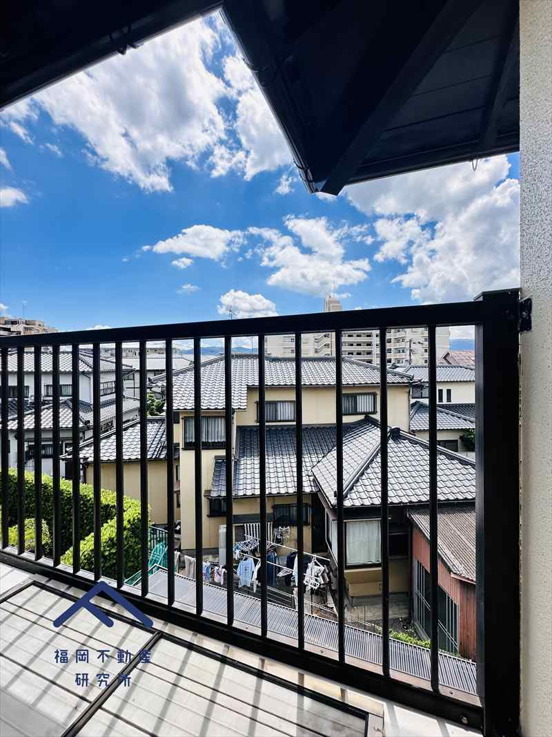 春日市若葉台西４丁目　戸建てのバルコニー