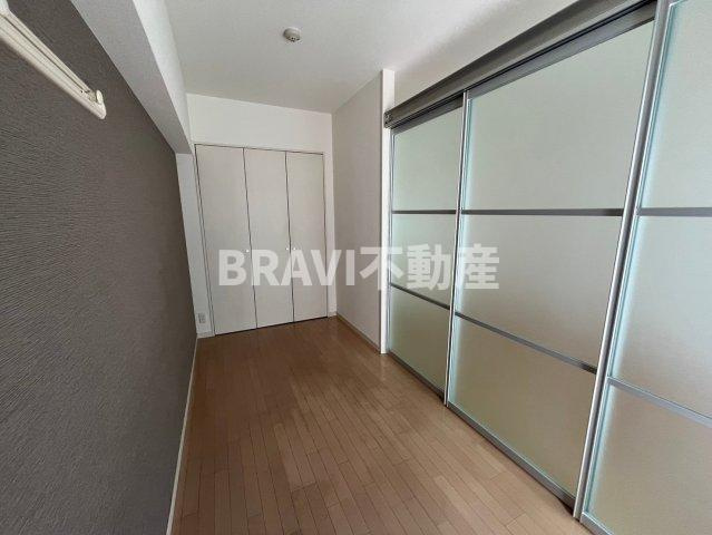 セイワパレス大手前西　BRAVI不動産の洋室|【セイワパレス大手前西】個人の部屋や寝室として使える洋室です