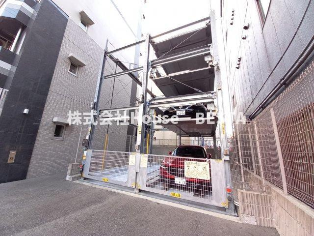 エステムコート神戸ハーバーランド前Ⅵピクシスの駐車場