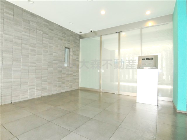 スカイコート蒲田ガーデンのエントランス