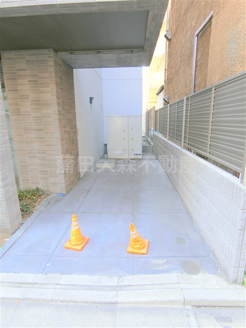 スカイコート蒲田ガーデンの駐車場