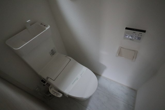 R-TENのトイレ|コンパクトで使いやすいトイレです