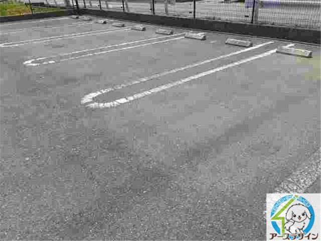 エテルノ・ヴィスキオの駐車場|駐車場完備です