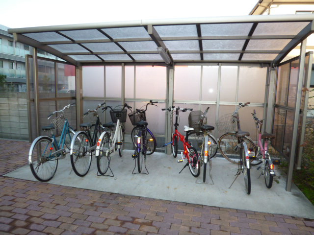 グランマスト平田Ｂのその他共用部分|自転車置き場