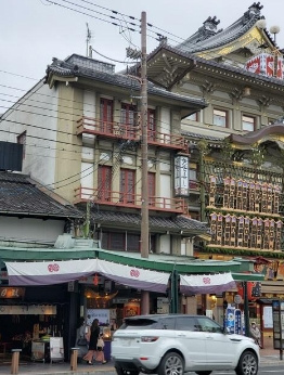 西入中之町店舗の外観