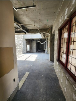 西入中之町店舗のロビー