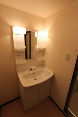 【独立洗面台】 | 第十三ショーケービル | ※お部屋写真は参考です