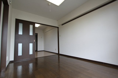 【洋室】 | 第十三ショーケービル | ※お部屋写真は参考です