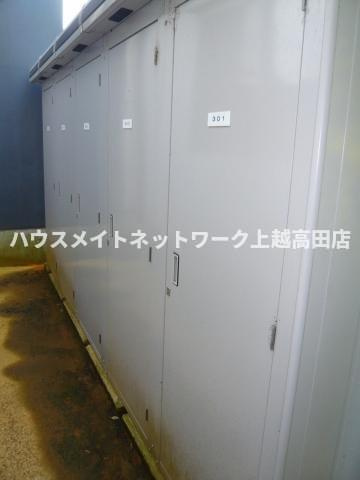 プリヨン高田の設備|外部物置