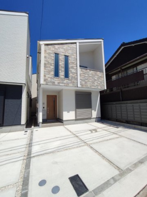 【外観】 | 守山区鳥羽見113④【仲介手数料無料　鳥羽見小学校・守山西中学校】 | 仲介手数料キャンペーン中
社長の村田です！
自らプレイヤーとして営業しています
長年の経験と実績から皆様により良いマイホーム購入のご提案をいたします。
住宅ローンの不安や購入後の不安等何でもご相談くだ